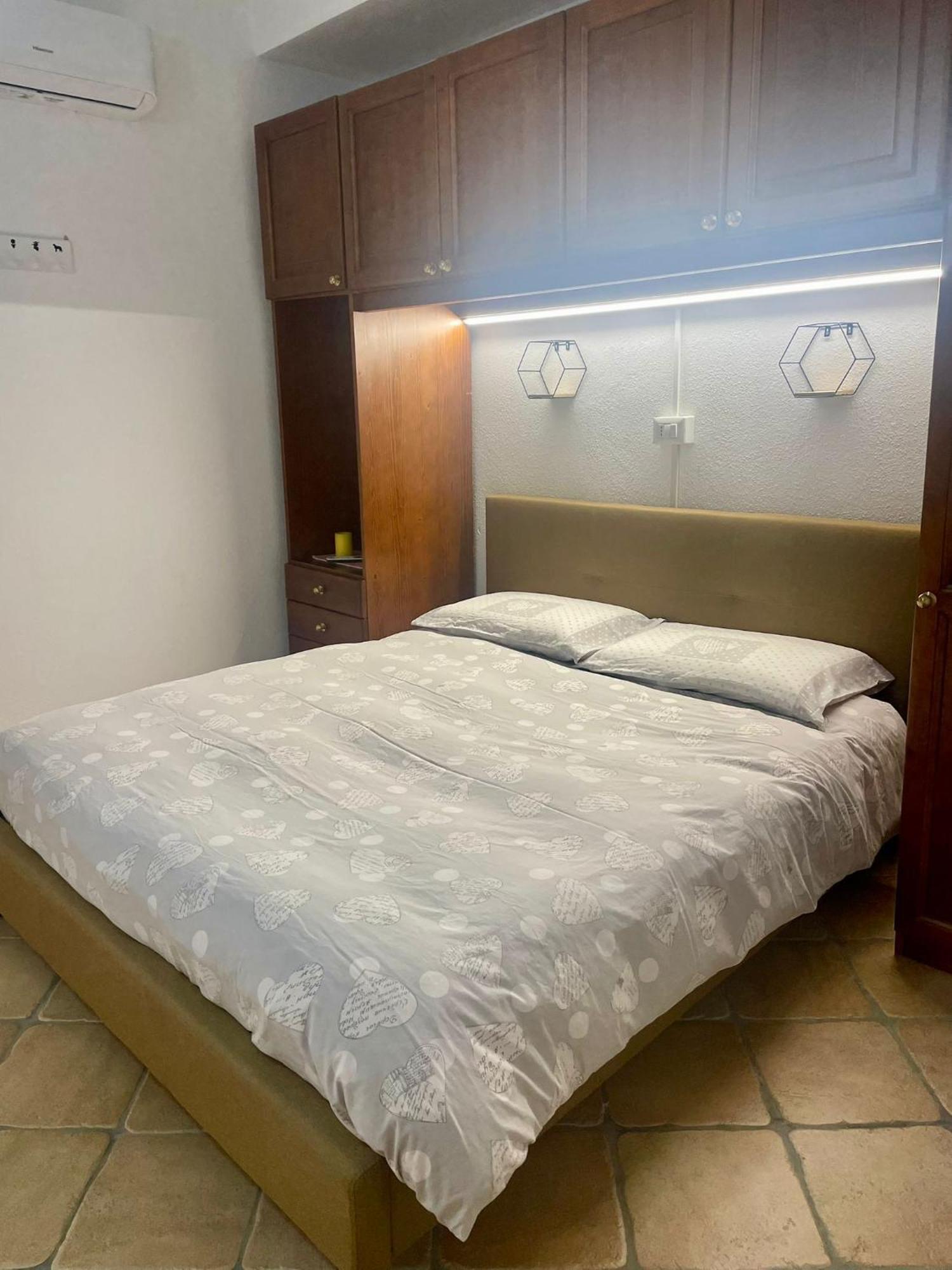 Looney Tunes Home Olbia Exterior foto