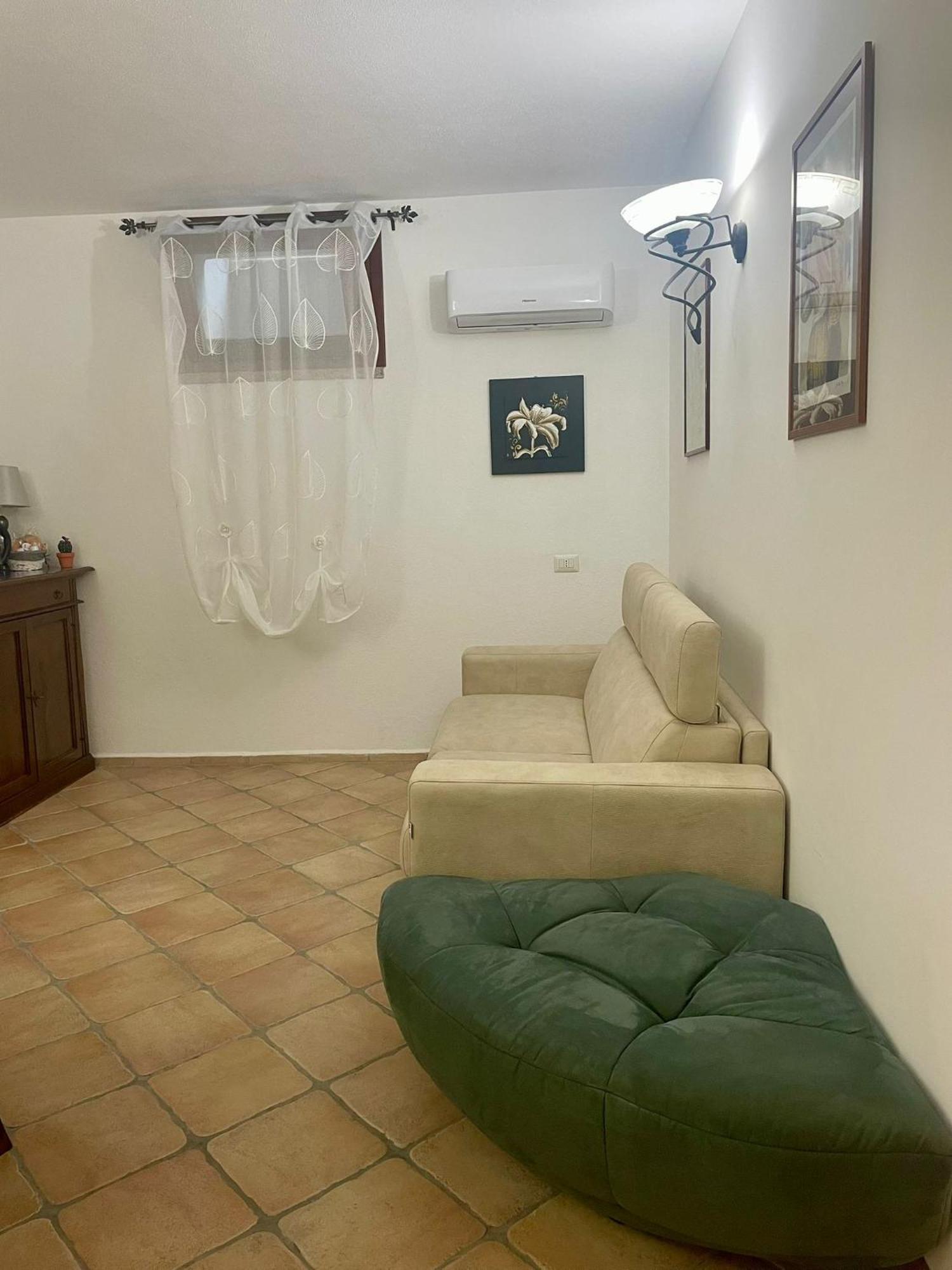 Looney Tunes Home Olbia Exterior foto